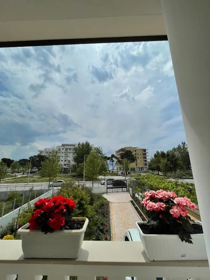 Rent Rooms Loren Vlore Albania
