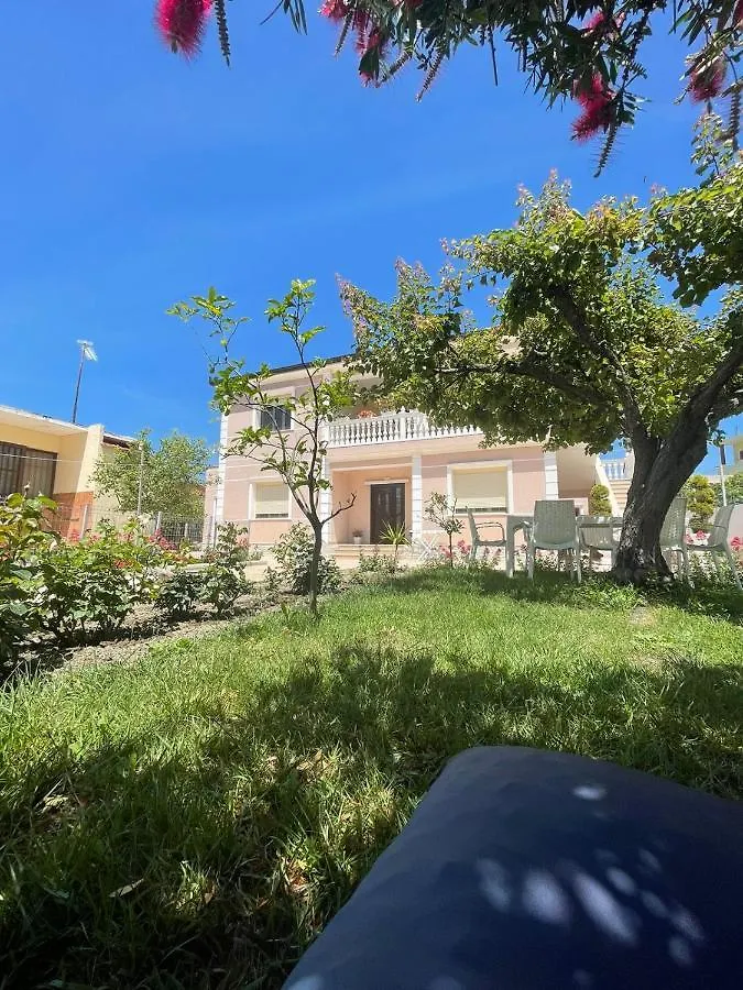 Holiday home Rent Rooms Loren Vlore Albania