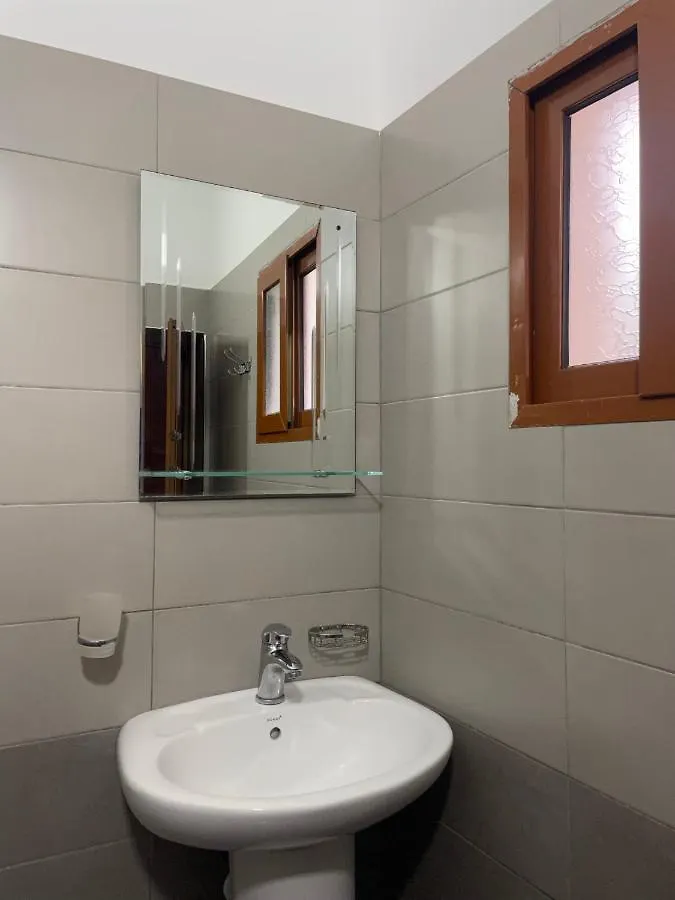 Rent Rooms Loren Vlore Holiday home